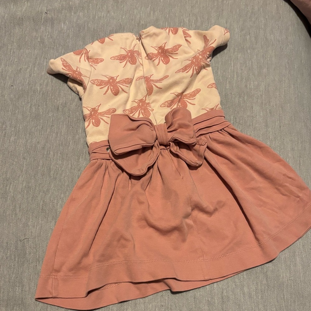 Kate Quinn bee dress with bow (18-24m)